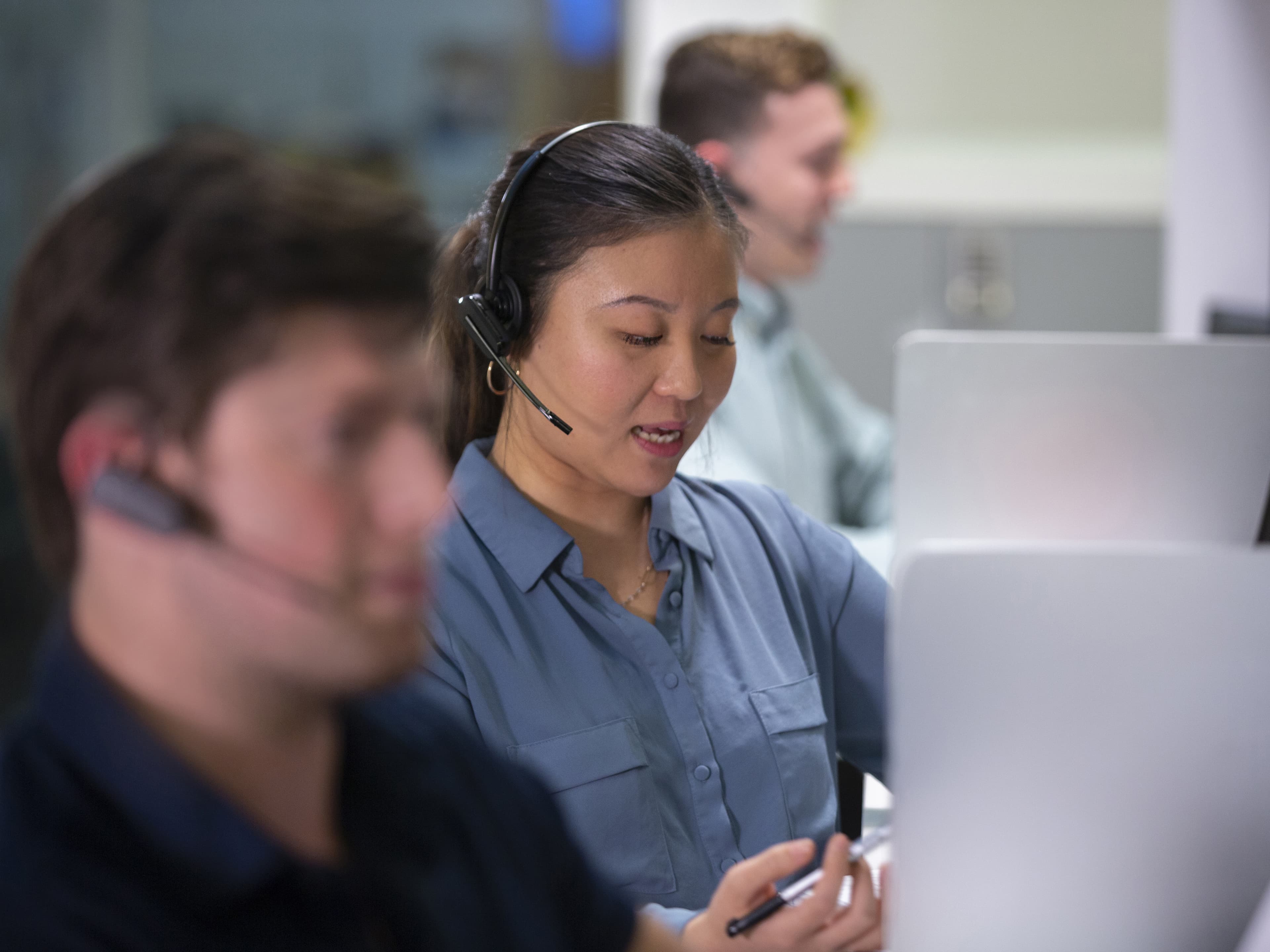 HP Poly Voyager 4245-M Microsoft Teams Certified USB-A Office Headset — vue 1 sur 4